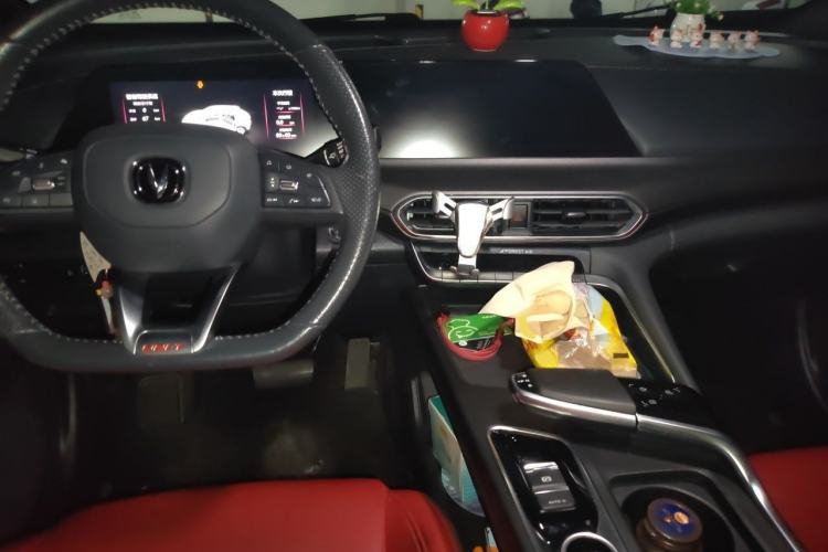 Used CHANGAN UNI-T 2020 1.5T Prestige Version Interior 2