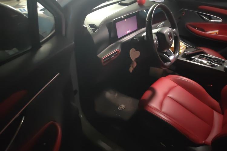 Used CHANGAN UNI-T 2020 1.5T Prestige Version Interior 3
