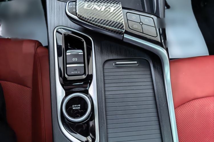 Used CHANGAN UNI-T 2020 1.5T Prestige Version Interior 3