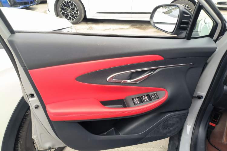 Used CHANGAN UNI-T 2020 1.5T Prestige Version Left Front Door Interior