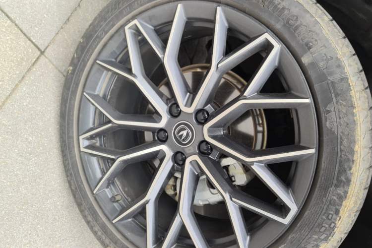 Used CHANGAN UNI-T 2020 1.5T Flagship Version Left Front Wheel Hub
