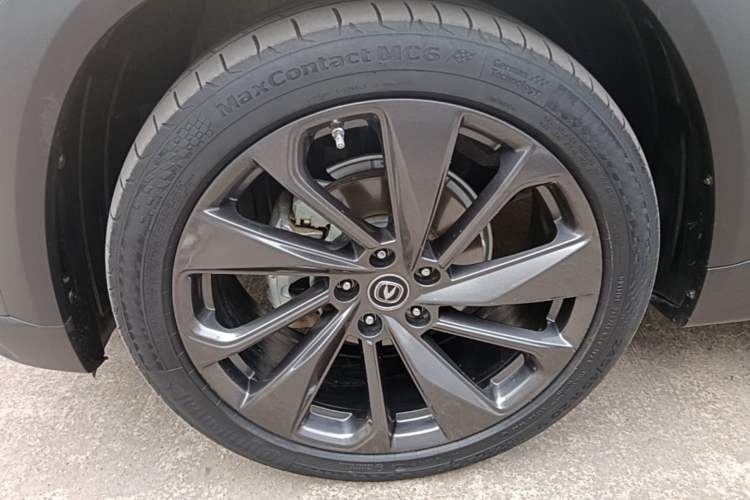 Used CHANGAN UNI-T 2020 1.5T Flagship Version Left Front Wheel Hub