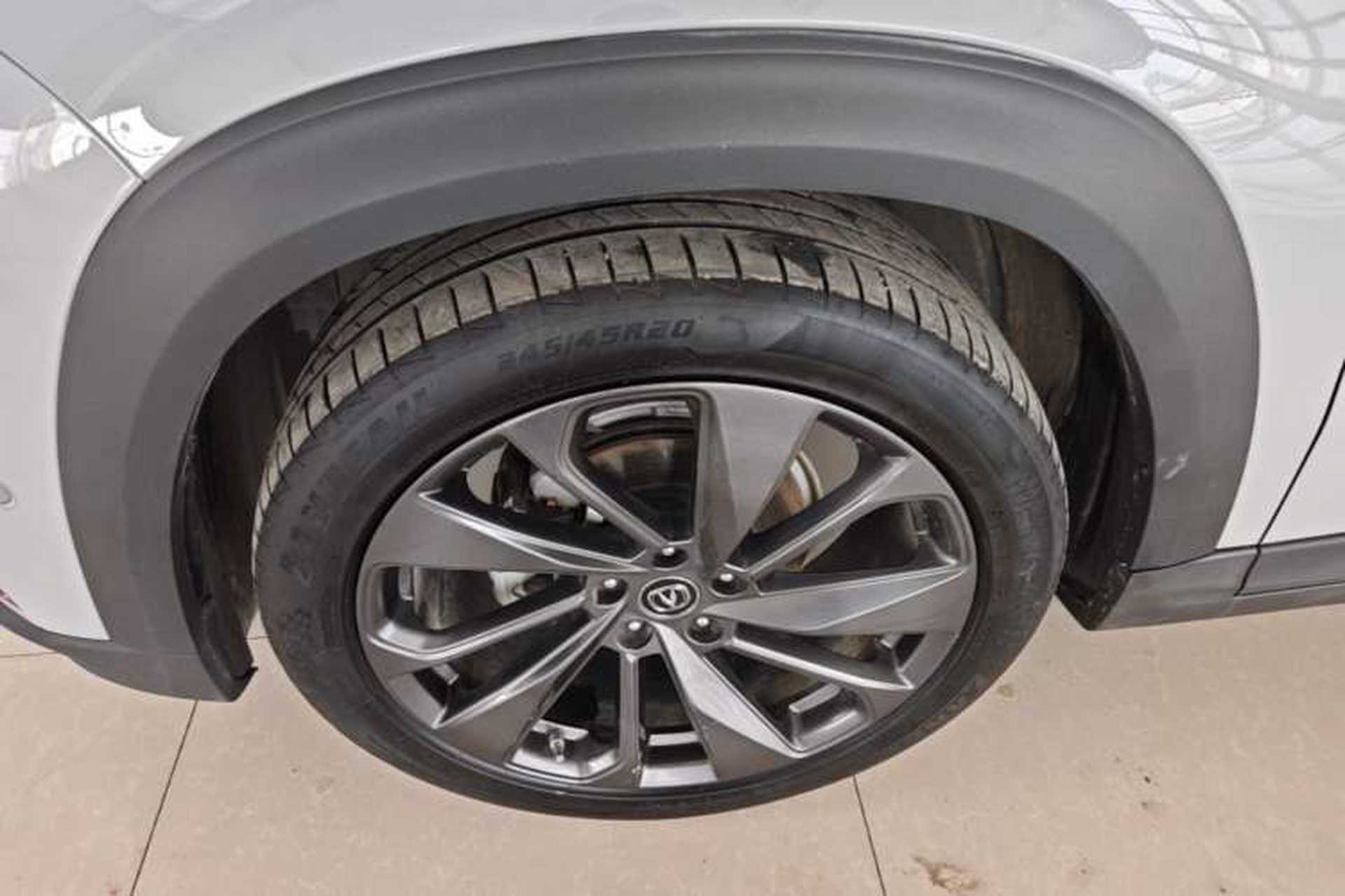 Used CHANGAN UNI-T 2020 1.5T Flagship Version Left Front Wheel Hub