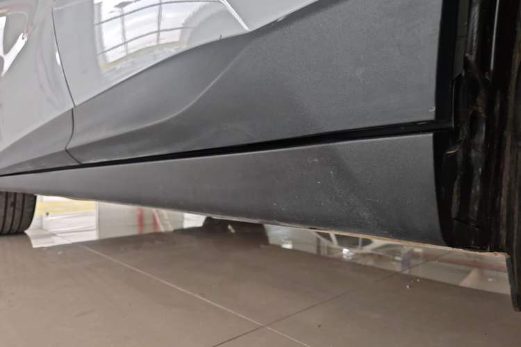 Used CHANGAN UNI-T 2020 1.5T Flagship Version Left Side Sill
