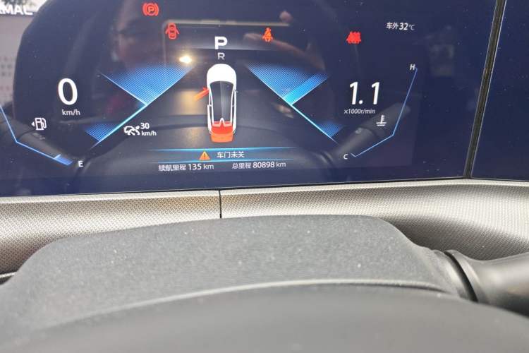 Used CHANGAN UNI-T 2020 1.5T Prestige Version Odometer Close Up