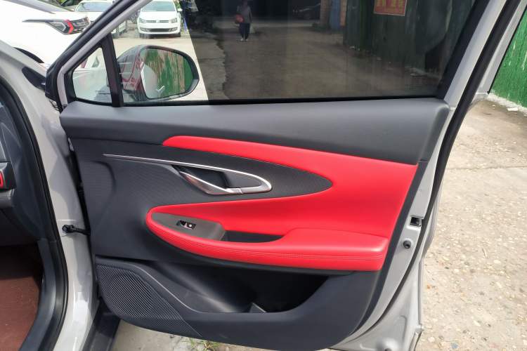 Used CHANGAN UNI-T 2020 1.5T Prestige Version Right Front Door Interior