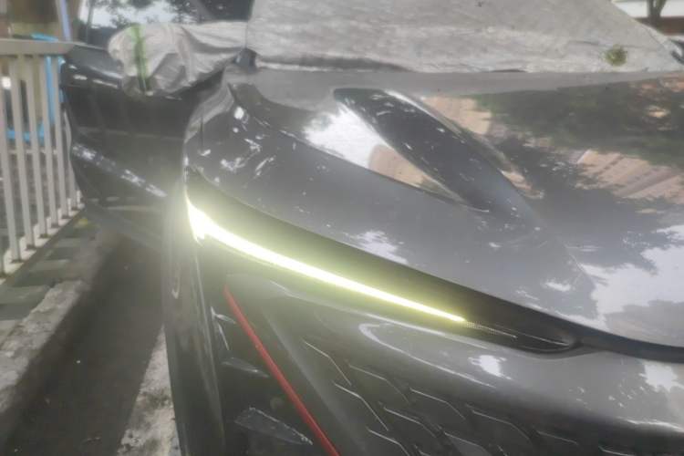 Used CHANGAN UNI-T 2020 1.5T Prestige Version Right Front Headlight