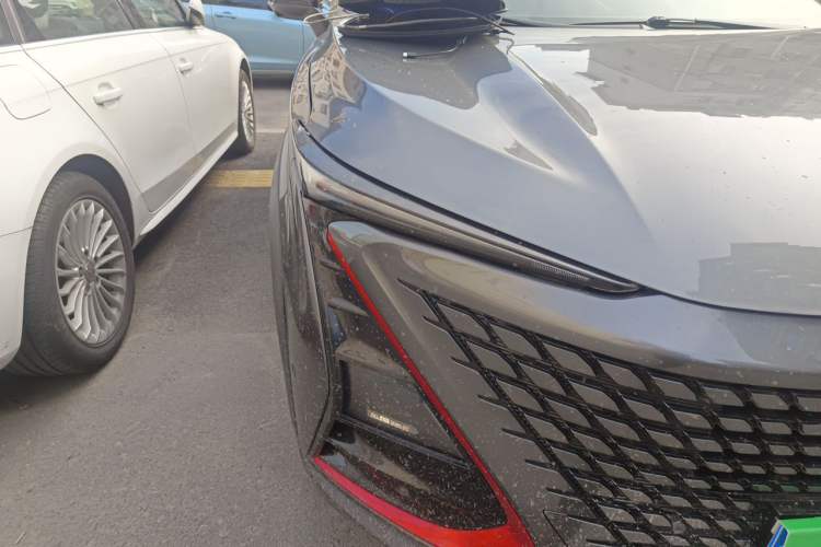 Used CHANGAN UNI-T 2020 1.5T Flagship Version Right Front Headlight
