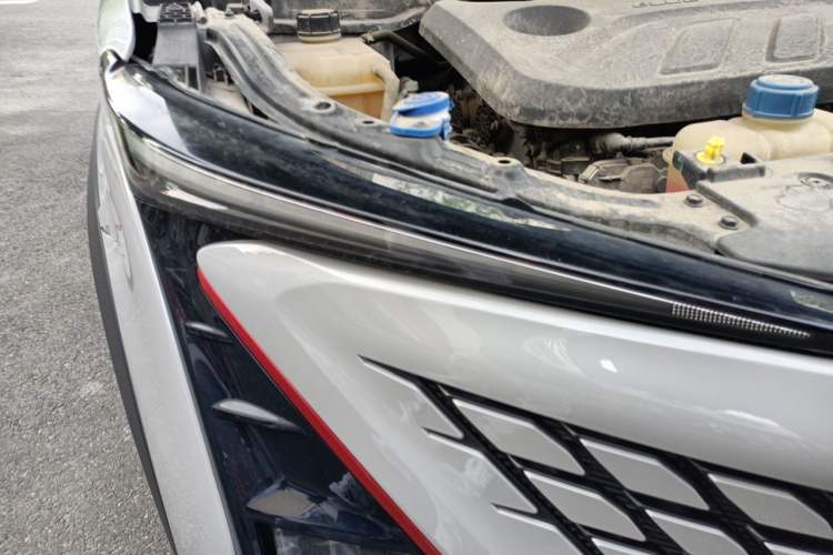 Used CHANGAN UNI-T 2020 1.5T Prestige Version Right Front Headlight