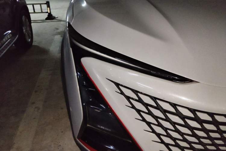 Used CHANGAN UNI-T 2020 1.5T Flagship Version Right Front Headlight