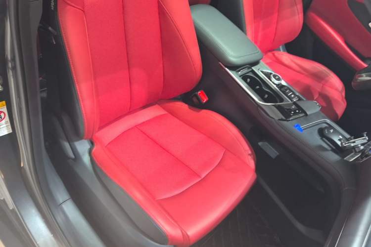 Used CHANGAN UNI-T 2020 1.5T Prestige Version Right Front Seat