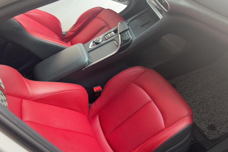 Used CHANGAN UNI-T 2020 1.5T Prestige Version Right Front Seat