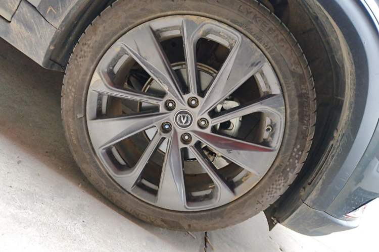 Used CHANGAN UNI-T 2020 1.5T Prestige Version Right Front Wheel Hub