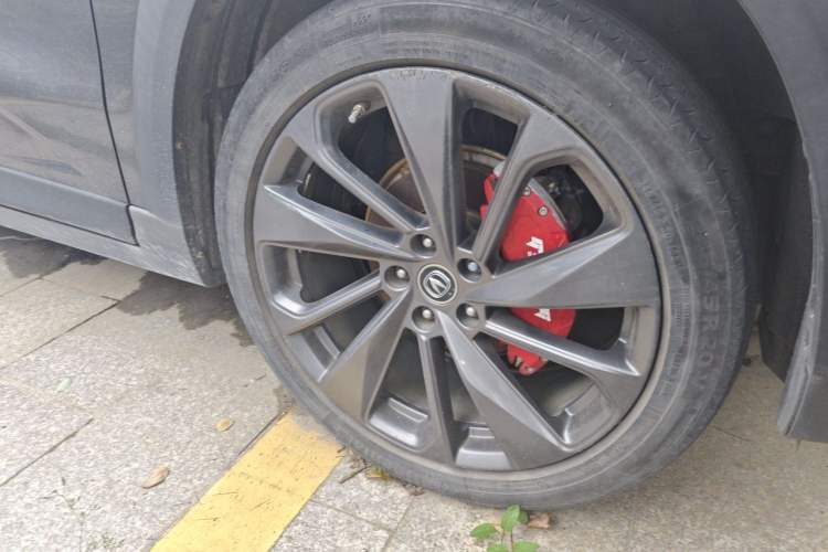 Used CHANGAN UNI-T 2020 1.5T Prestige Version Right Front Wheel Hub