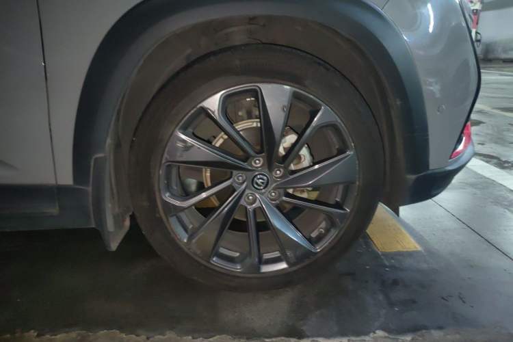 Used CHANGAN UNI-T 2020 1.5T Flagship Version Right Front Wheel Hub