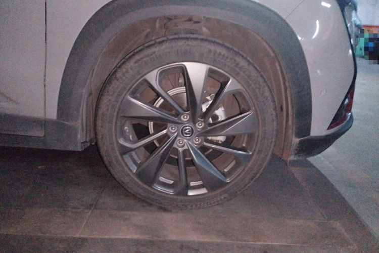 Used CHANGAN UNI-T 2020 1.5T Flagship Version Right Front Wheel Hub