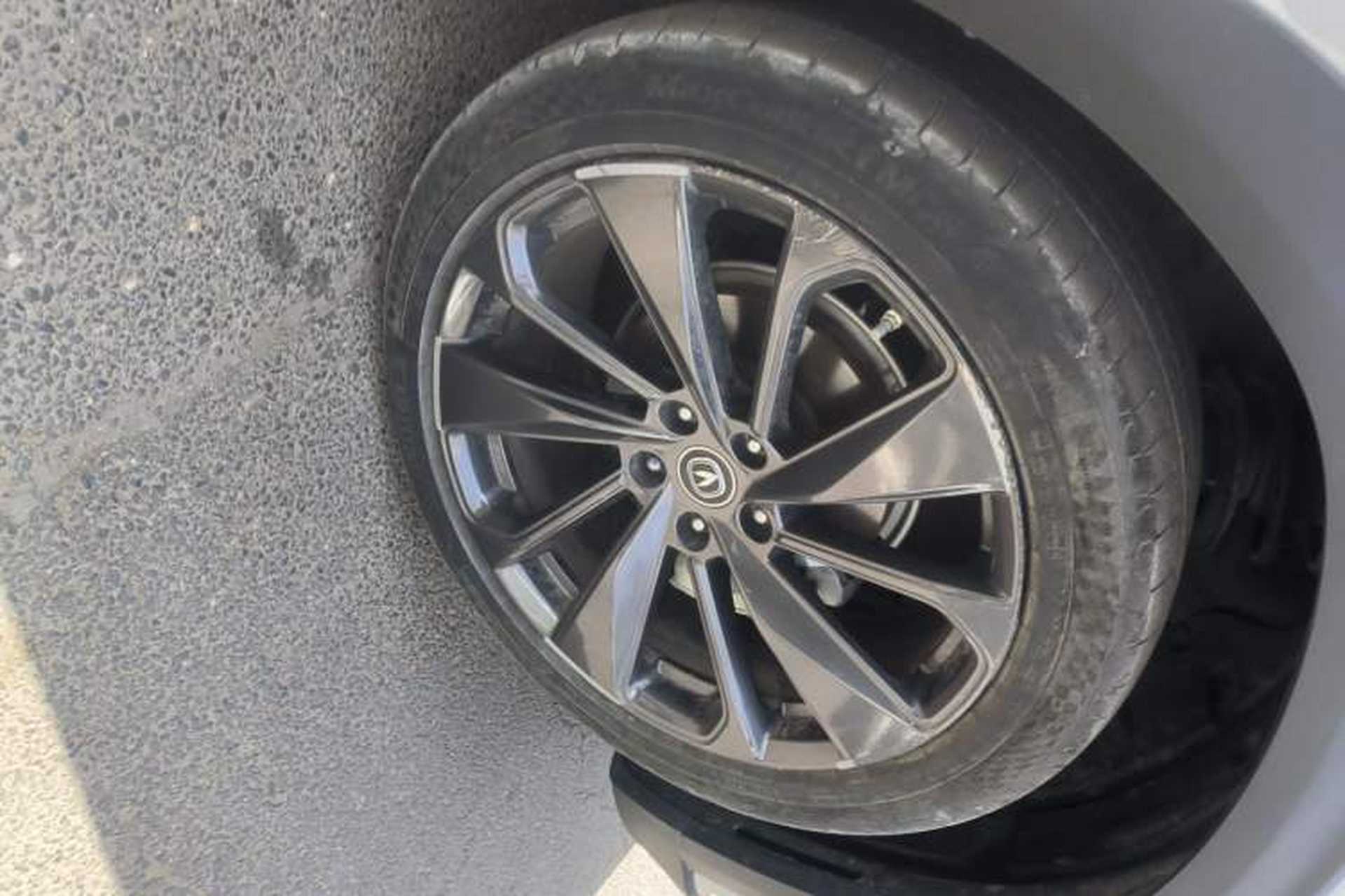 Used CHANGAN UNI-T 2020 1.5T Flagship Version Right Front Wheel Hub