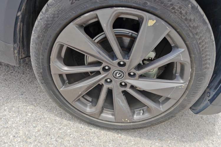 Used CHANGAN UNI-T 2020 1.5T Flagship Version Right Front Wheel Hub