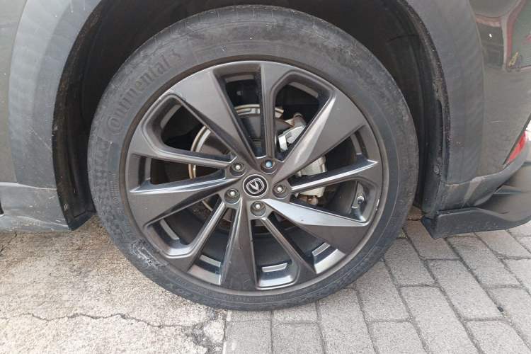 Used CHANGAN UNI-T 2020 1.5T Prestige Version Right Front Wheel Hub