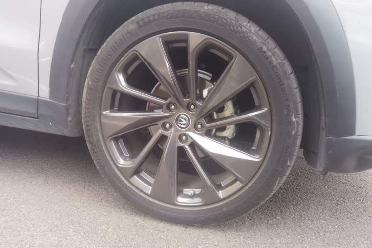 Used CHANGAN UNI-T 2020 1.5T Prestige Version Right Front Wheel Hub