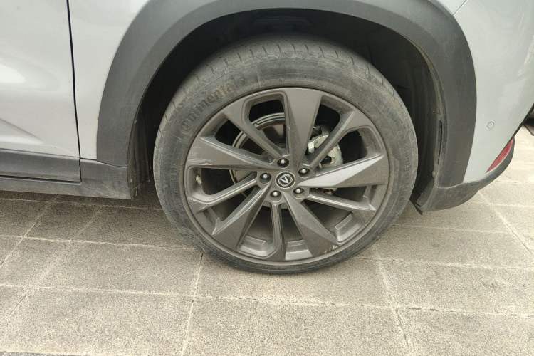 Used CHANGAN UNI-T 2020 1.5T Flagship Version Right Front Wheel Hub