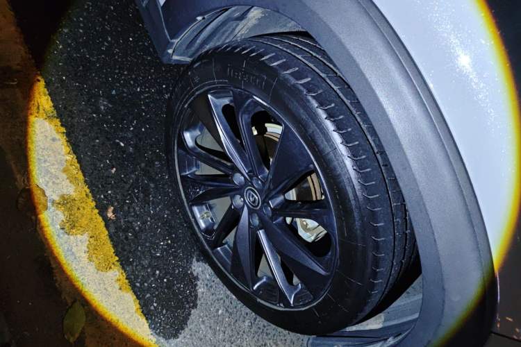 Used CHANGAN UNI-T 2020 1.5T Flagship Version Right Front Wheel Hub