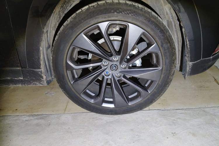 Used CHANGAN UNI-T 2020 1.5T Prestige Version Right Front Wheel Hub