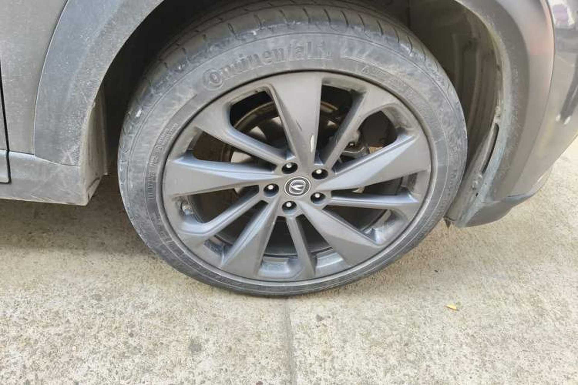 Used CHANGAN UNI-T 2020 1.5T Prestige Version Right Front Wheel Hub