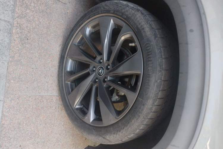Used CHANGAN UNI-T 2020 1.5T Flagship Version Right Front Wheel Hub