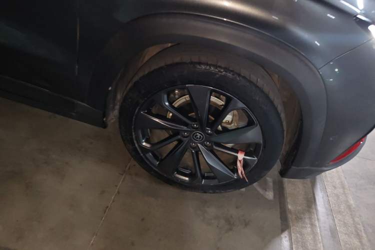 Used CHANGAN UNI-T 2020 1.5T Flagship Version Right Front Wheel Hub