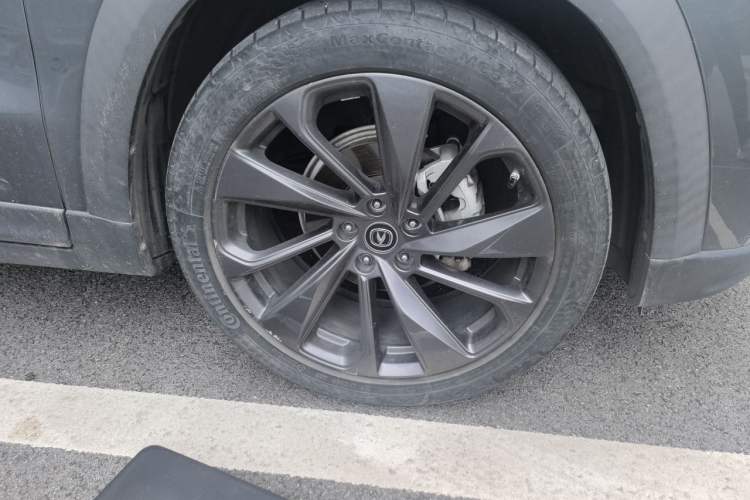 Used CHANGAN UNI-T 2020 1.5T Prestige Version Right Front Wheel Hub