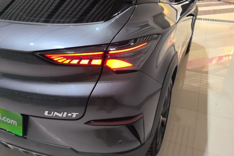 Used CHANGAN UNI-T 2020 1.5T Prestige Version Right Rear Taillight