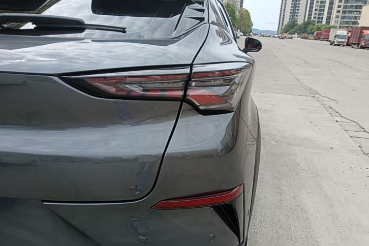 Used CHANGAN UNI-T 2020 1.5T Flagship Version Right Rear Taillight
