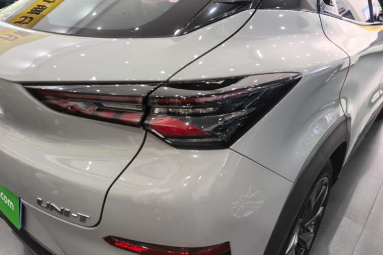 Used CHANGAN UNI-T 2020 1.5T Prestige Version Right Rear Taillight