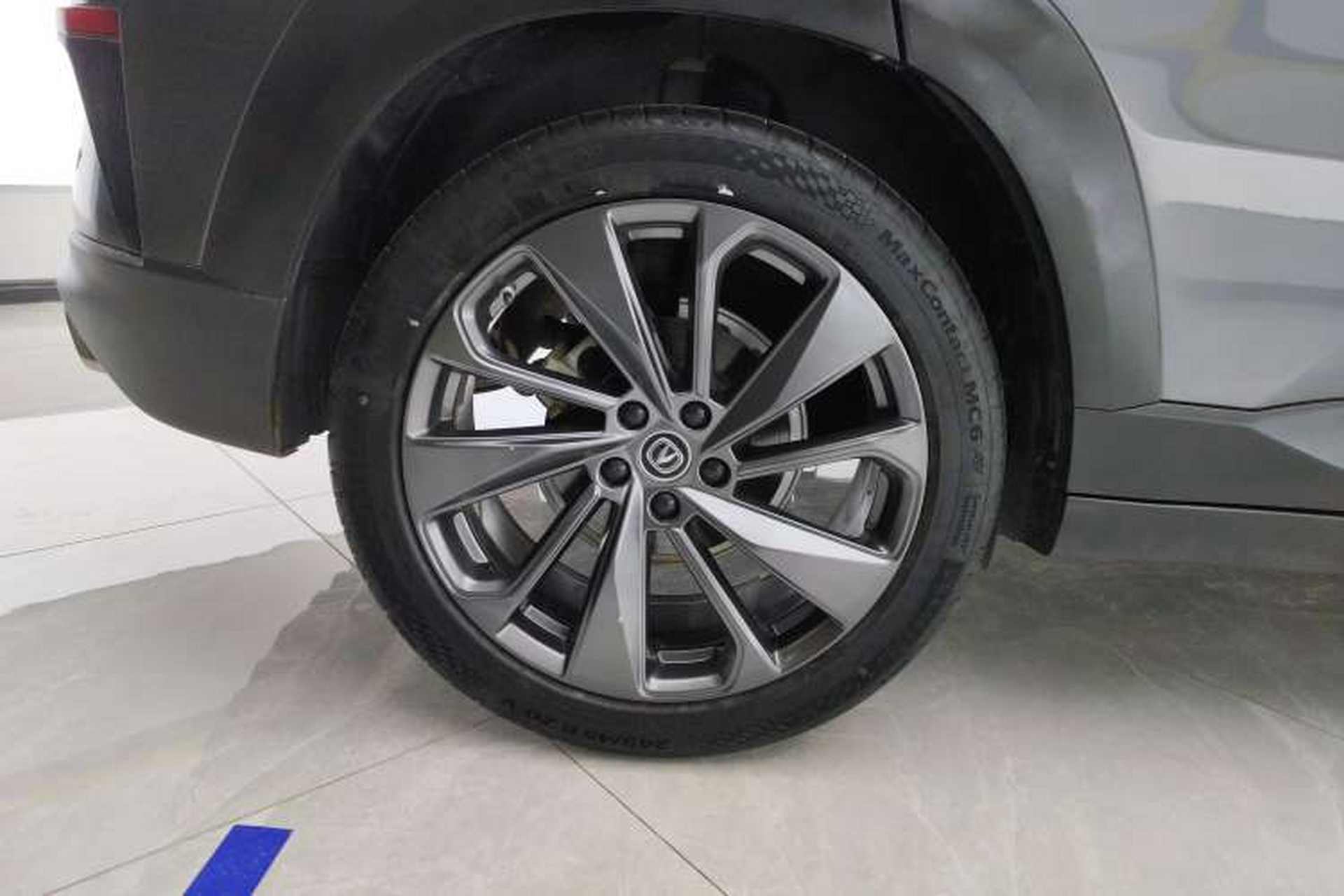 Used CHANGAN UNI-T 2020 1.5T Prestige Version Right Rear Wheel Hub