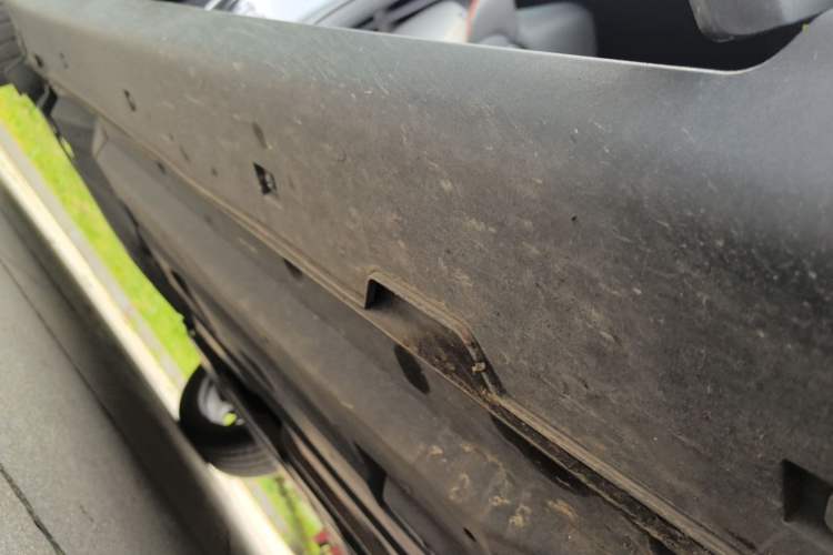 Used CHANGAN UNI-T 2020 1.5T Flagship Version Right Side Sill