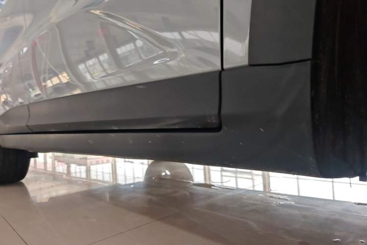 Used CHANGAN UNI-T 2020 1.5T Flagship Version Right Side Sill
