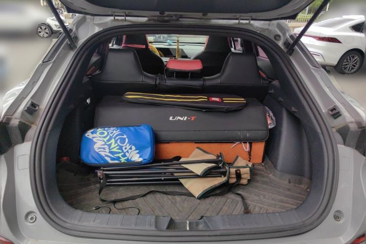 Used CHANGAN UNI-T 2020 1.5T Prestige Version Trunk