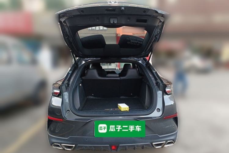 Used CHANGAN UNI-T 2020 1.5T Prestige Version Trunk
