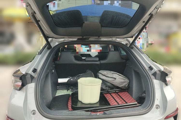 Used CHANGAN UNI-T 2020 1.5T Flagship Version Trunk