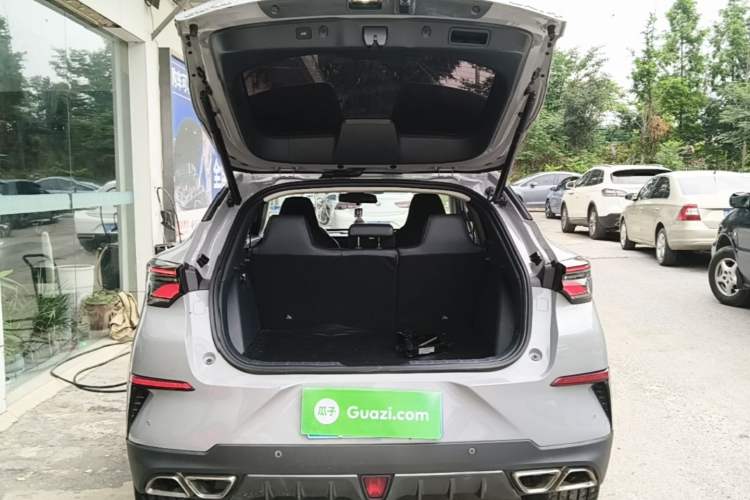 Used CHANGAN UNI-T 2020 1.5T Flagship Version Trunk