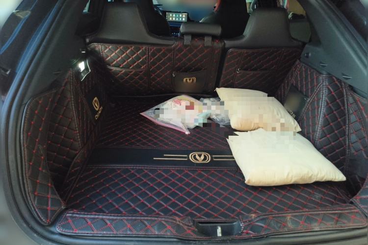 Used CHANGAN UNI-T 2020 1.5T Prestige Version Trunk
