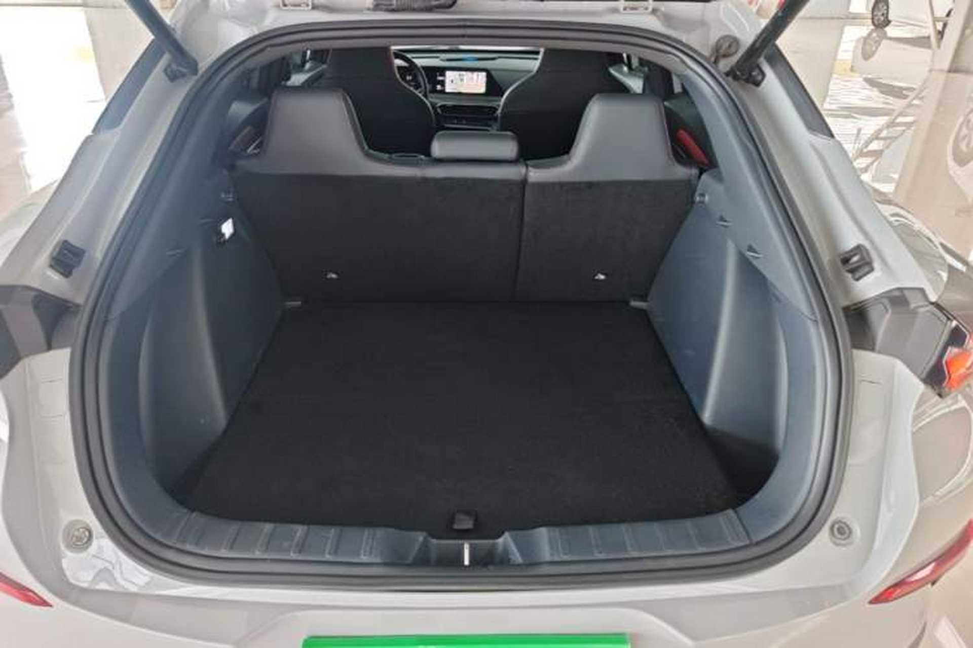 Used CHANGAN UNI-T 2020 1.5T Flagship Version Trunk