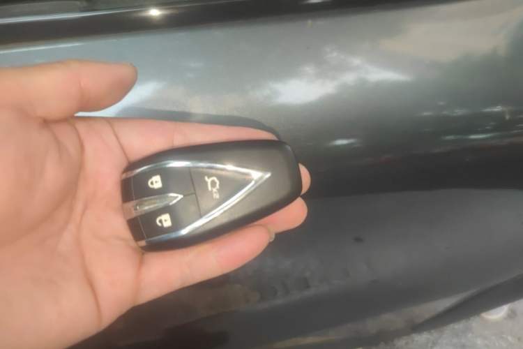 Used CHANGAN UNI-T 2020 1.5T Prestige Version Vehicle Key