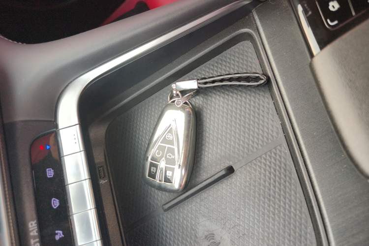Used CHANGAN UNI-T 2020 1.5T Flagship Version Vehicle Key