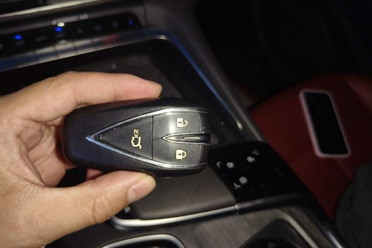 Used CHANGAN UNI-T 2020 1.5T Prestige Version Vehicle Key