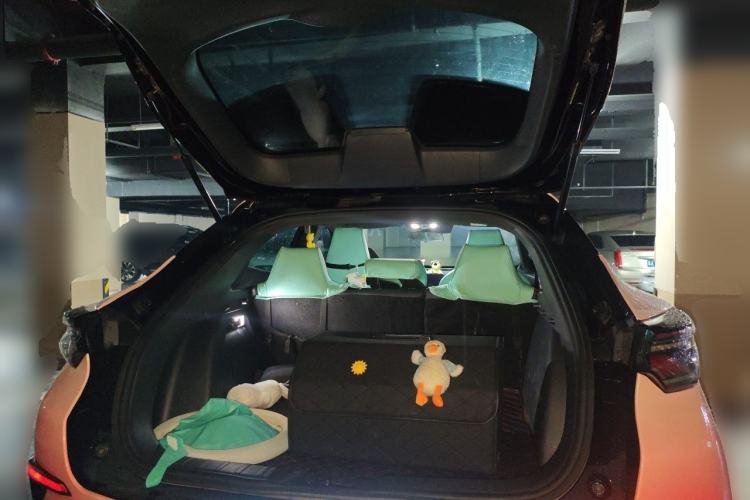 Used CHANGAN UNI-T 2020 1.5T Prestige Version Trunk