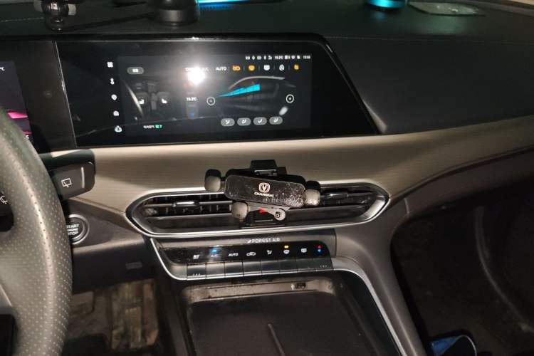 Used CHANGAN UNI-T 2020 1.5T Flagship Version Audio And AC Panel