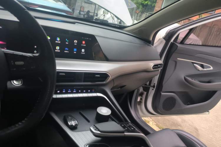 Used CHANGAN UNI-T 2020 1.5T Flagship Version Audio And AC Panel