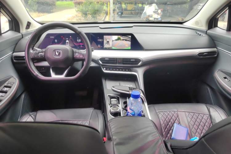 Used CHANGAN UNI-T 2020 1.5T Flagship Version Center Console
